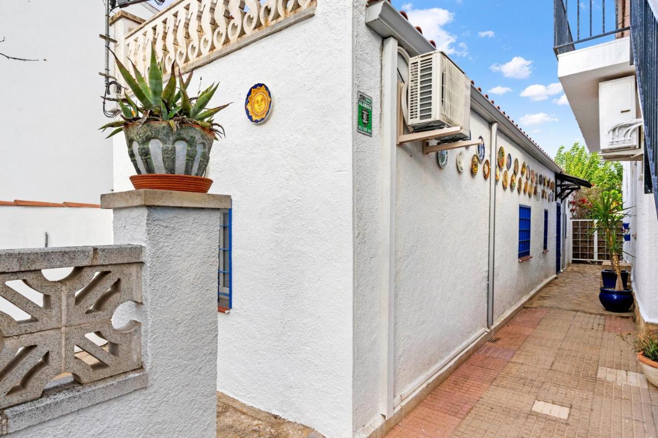 Villa Welcs Casa 077 Emp Cerca Del Mar Ampuriabrava Exterior foto